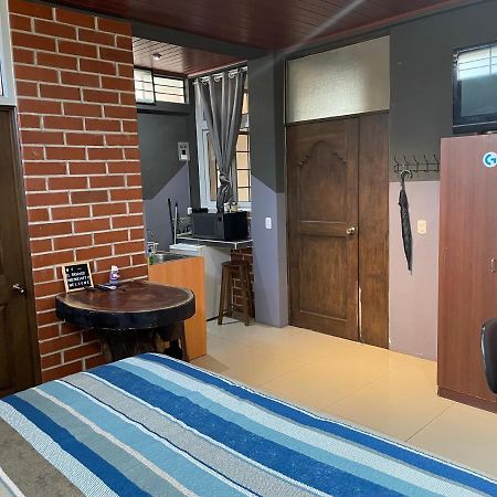 Huehueloft1 Estacionamiento Y Wifi Διαμέρισμα Huehuetenango Εξωτερικό φωτογραφία